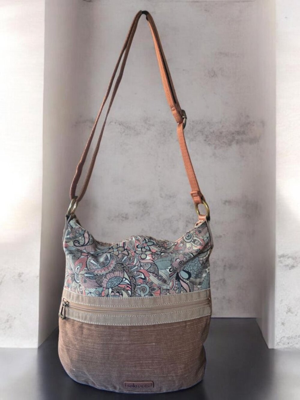 SAKROOTS Brown/Tan Spirit Desert Artist Circle Soft Bucket BOHO Bag/Crossbody